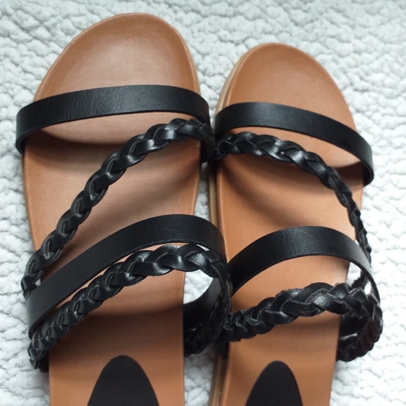 BRAND NEW COLETTE SANDAL - Picture 3 of 6